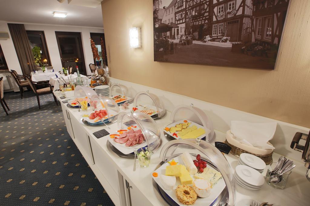 Hotel Am Peterstor Montabaur Esterno foto