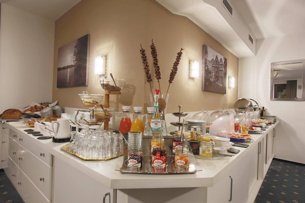 Hotel Am Peterstor Montabaur Esterno foto
