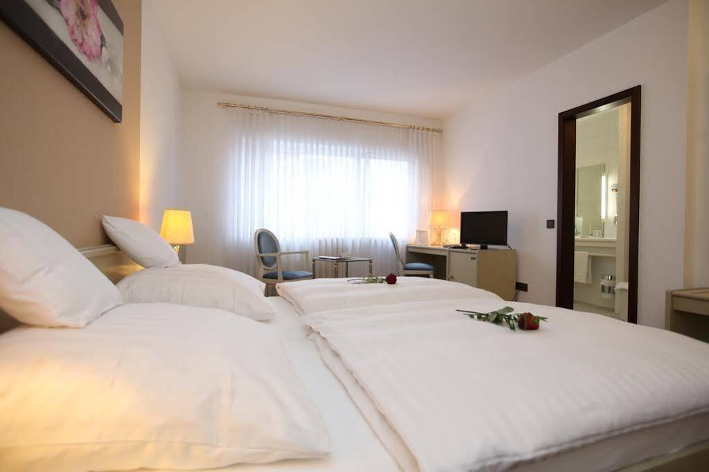 Hotel Am Peterstor Montabaur Esterno foto
